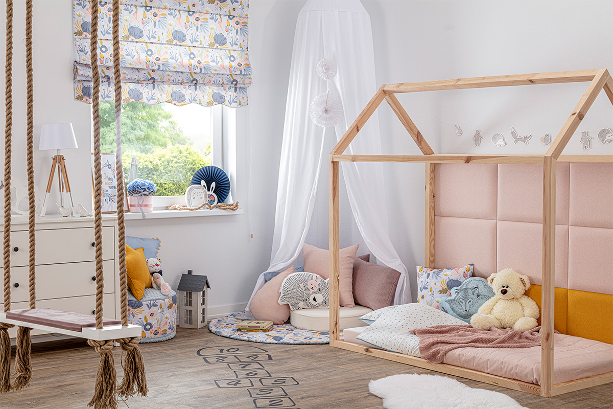 Magic Flowers room