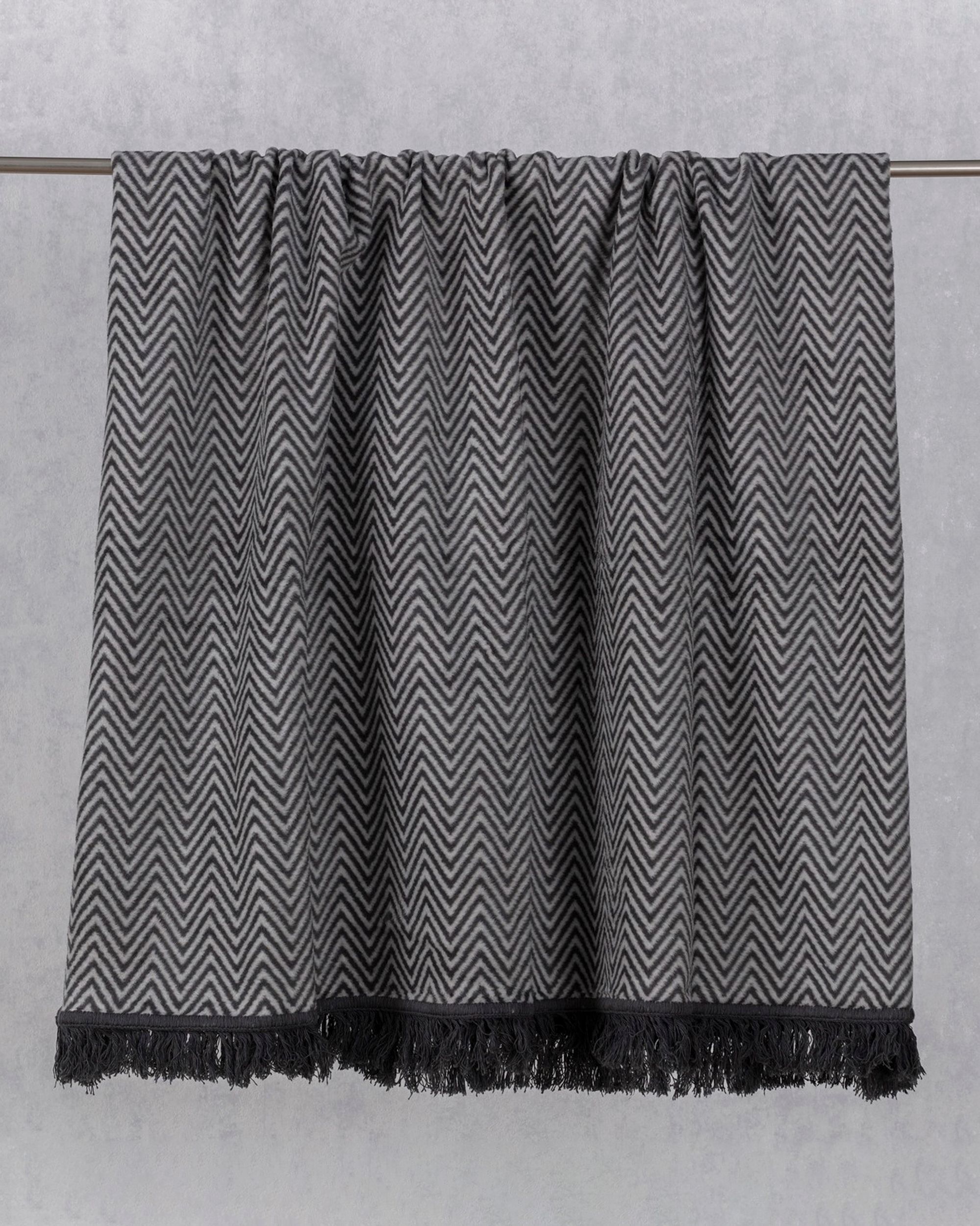 Koc Cosy Home 150x200cm Grey Chevron